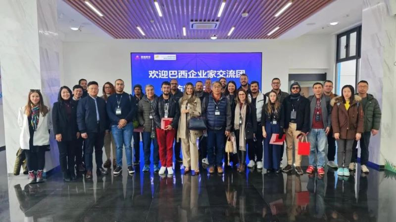  Integrantes da comitiva que participam de intecâmbio sobre inovação na China