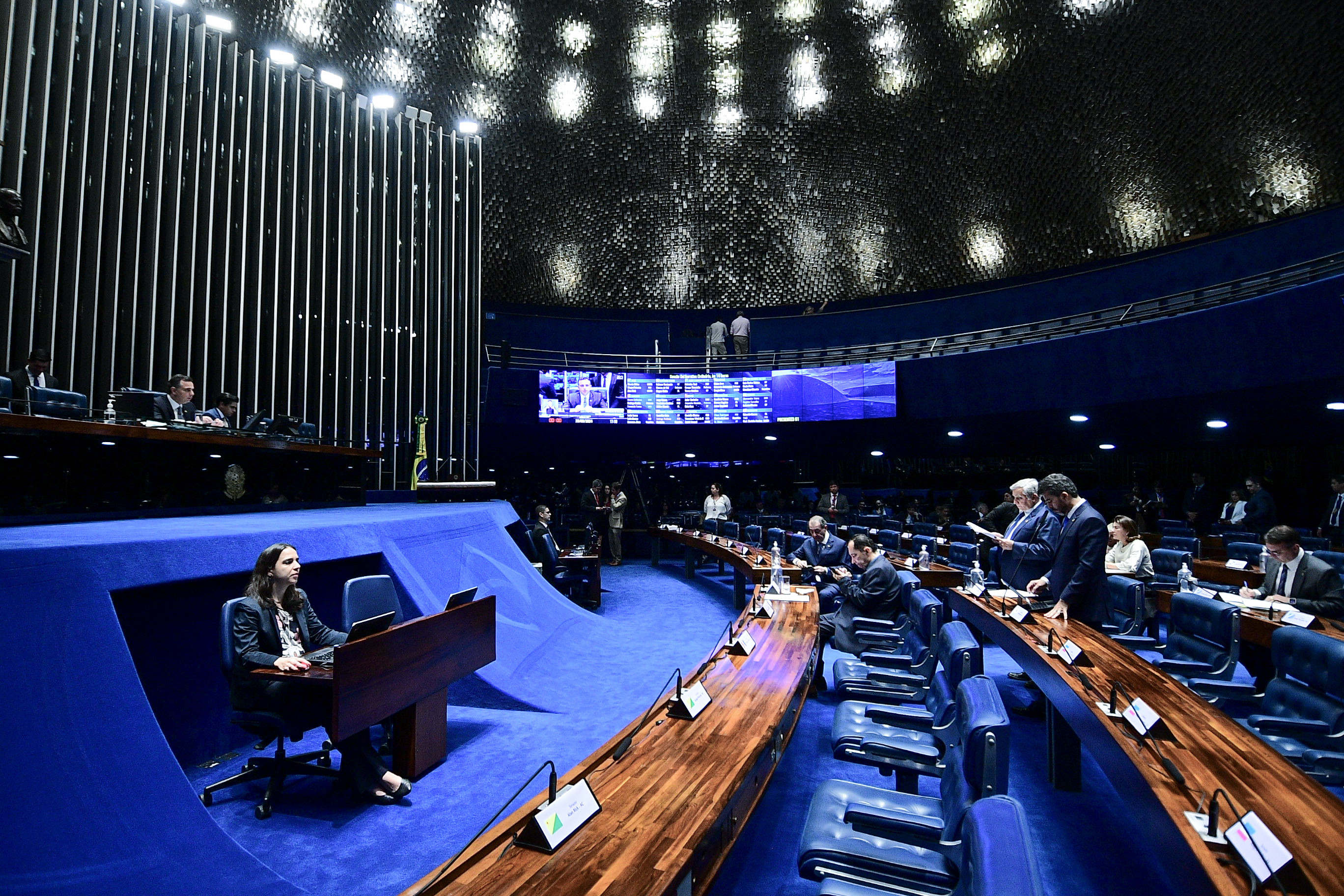 Senado aprova transição para reoneração da folha de pagamentos