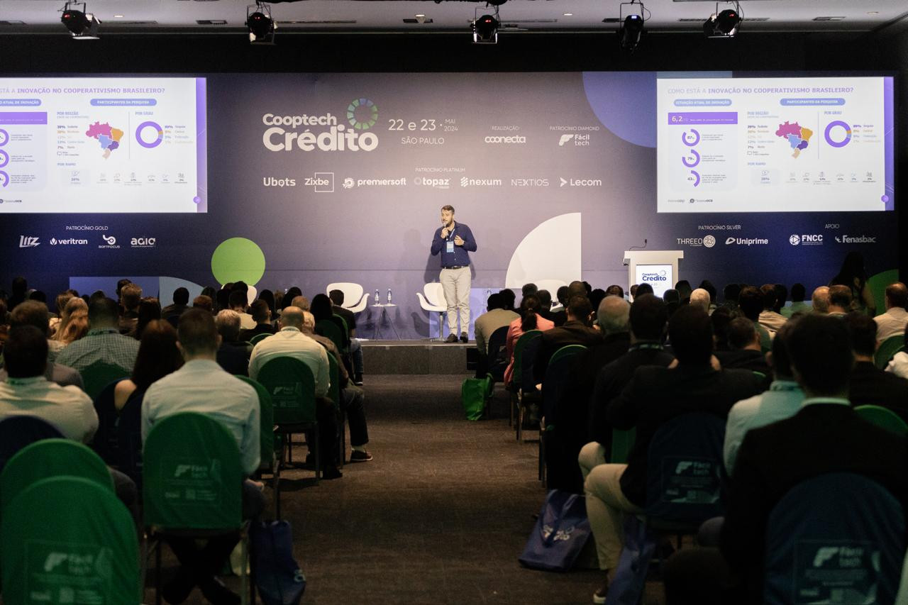 Guilherme Souza Costa se apresentou na Cooptech Crédito e falou sobre inovação no cooperativismo