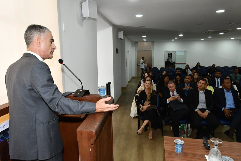 Ricardo Senra falou sobre o cooperativismo no Direito do Trabalho