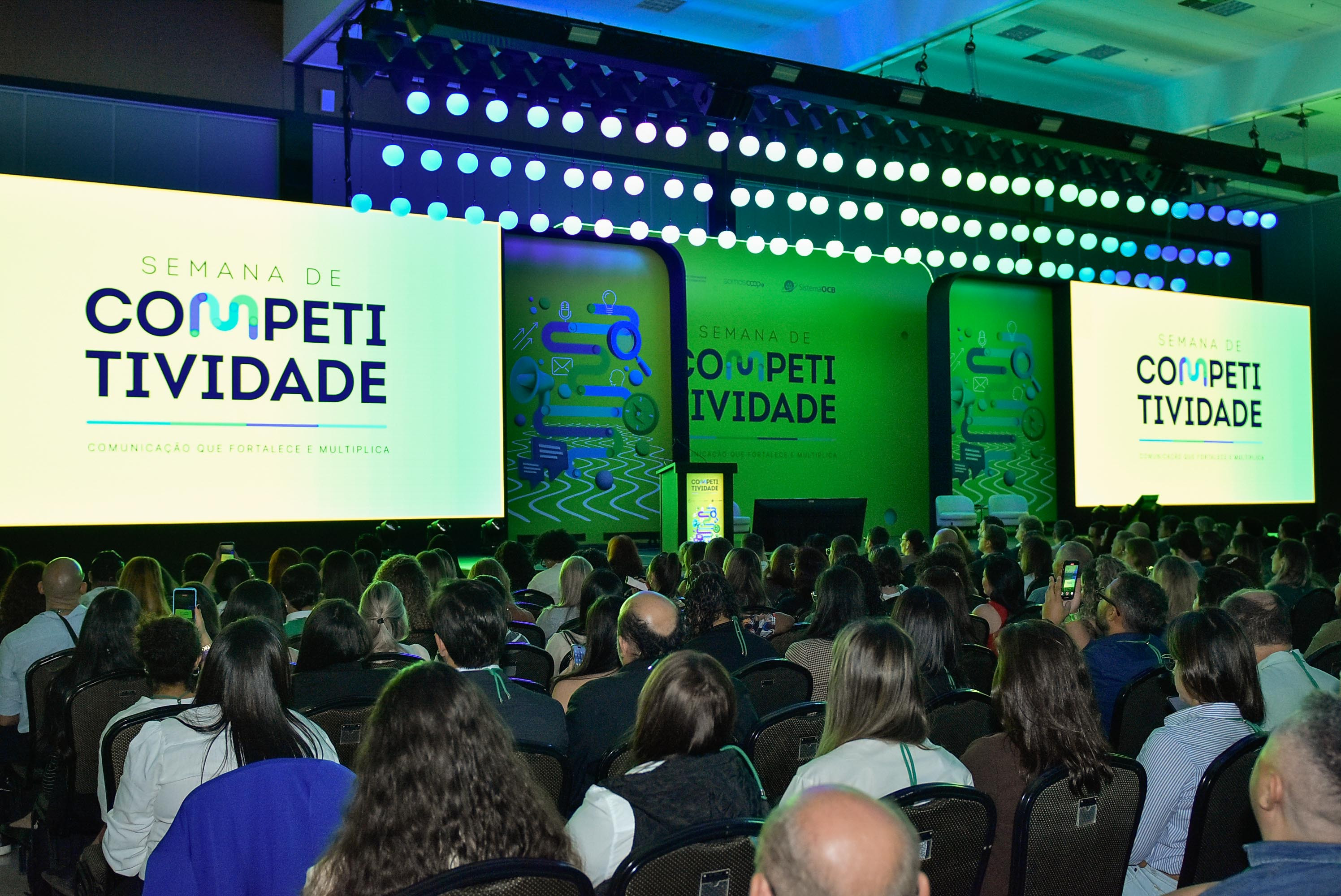 Cerca de 800 comunicadores participaram do evento