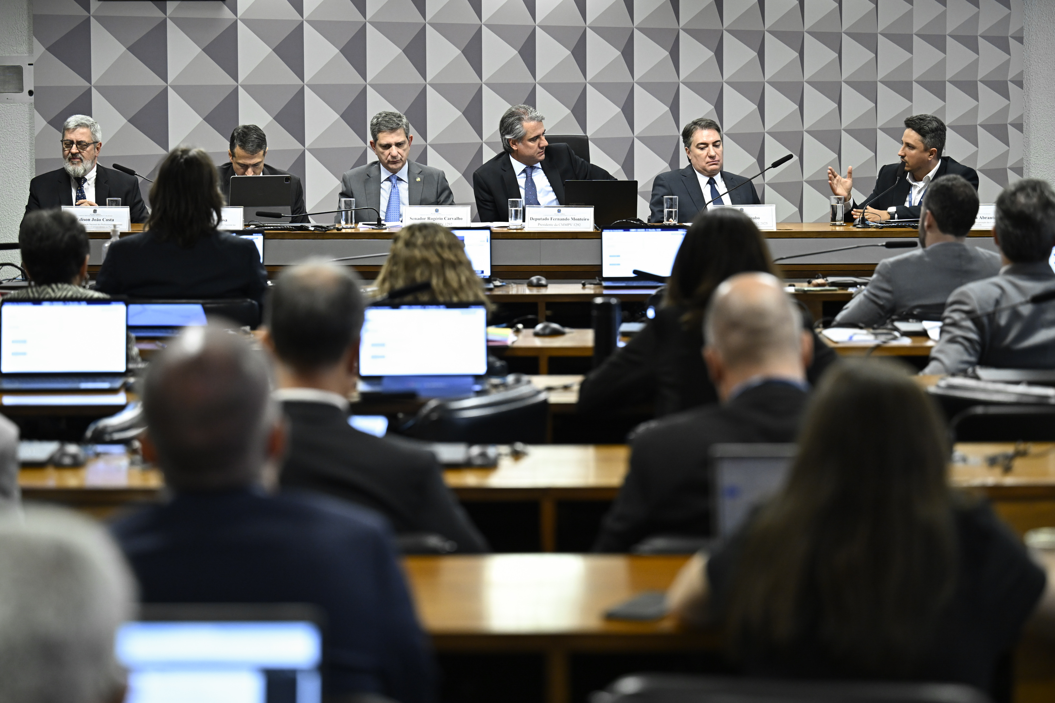 Cooperativas de Crédito sugerem ajustes na MP do Consignado  