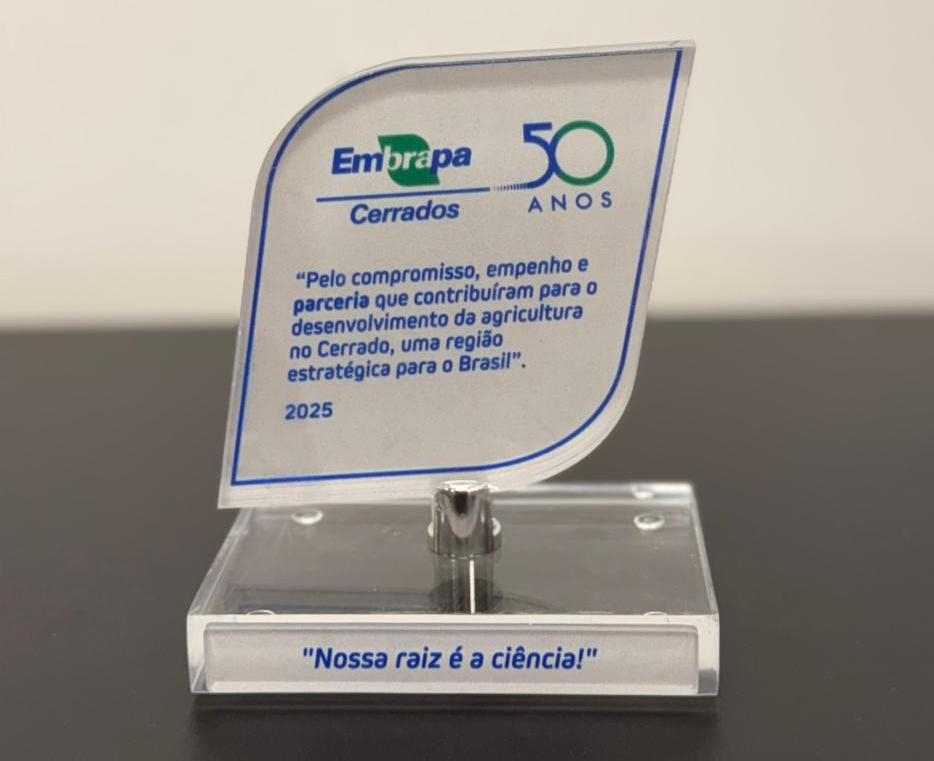 Presidente Márcio é homenageado nos 50 anos da Embrapa Cerrados 