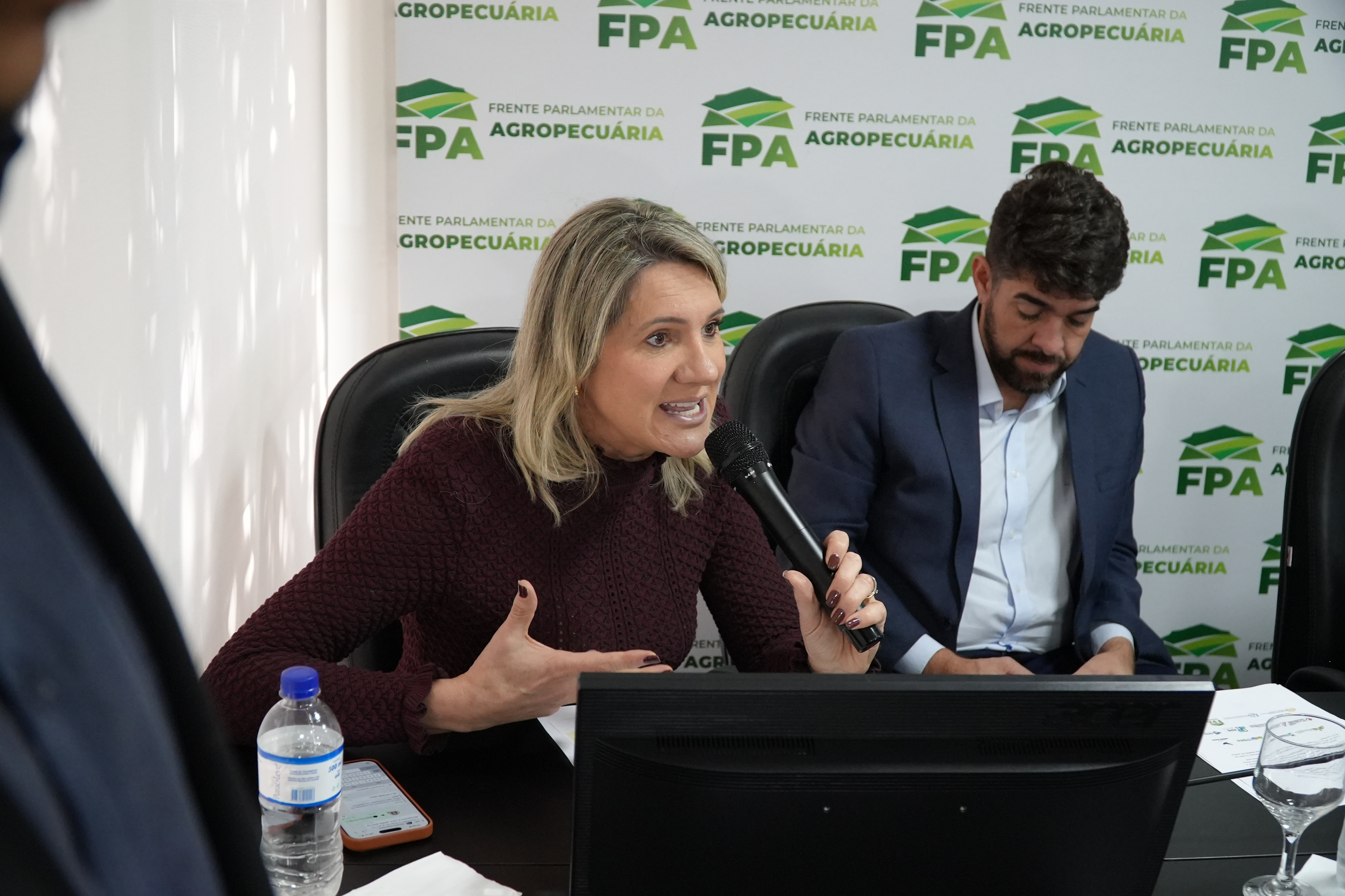 Sistema OCB manifesta preocupação com aumento do IOF em reunião da FPA 