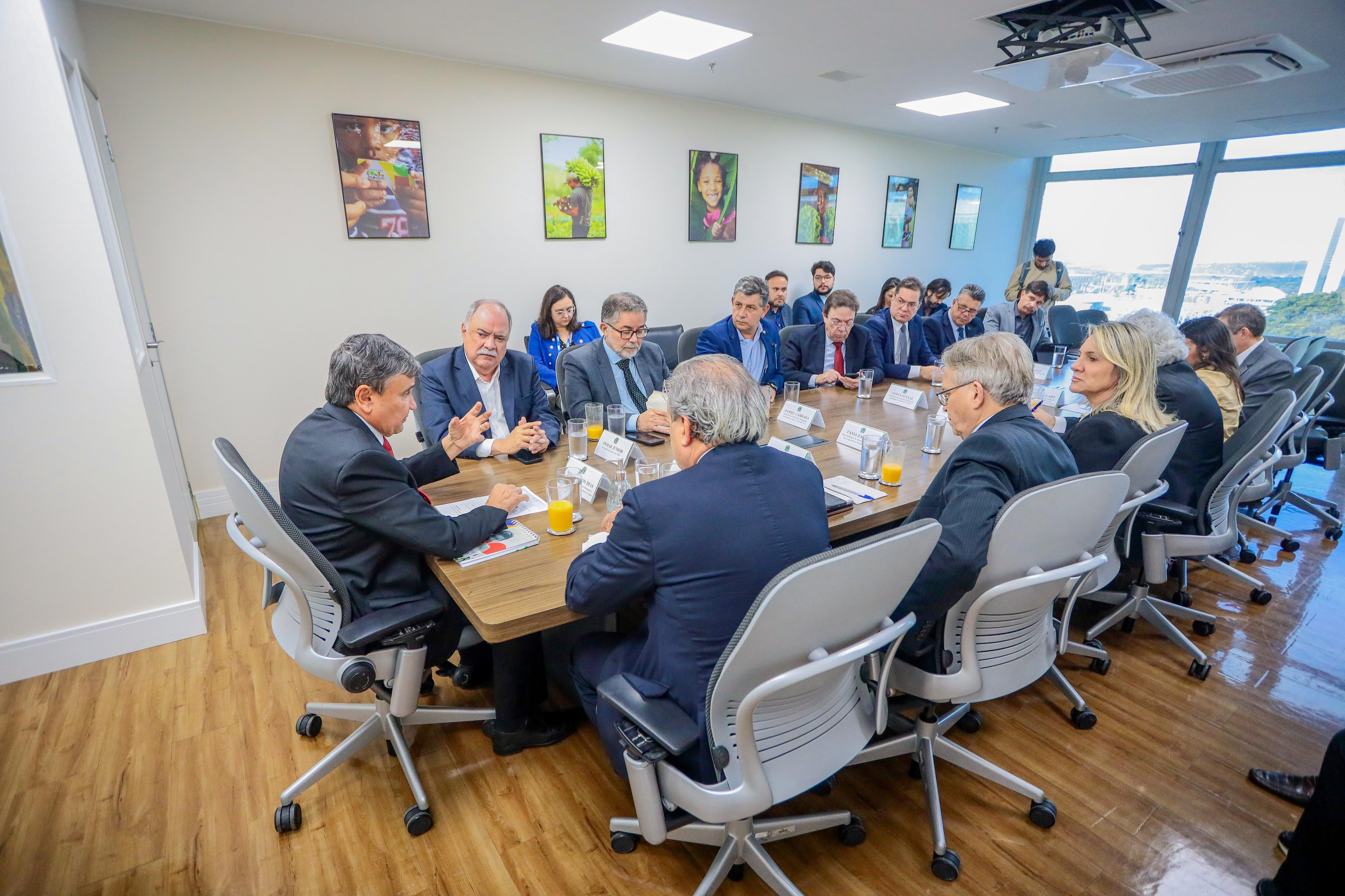 Sistema OCB se reúne com ministérios para ampliar emprego e renda 