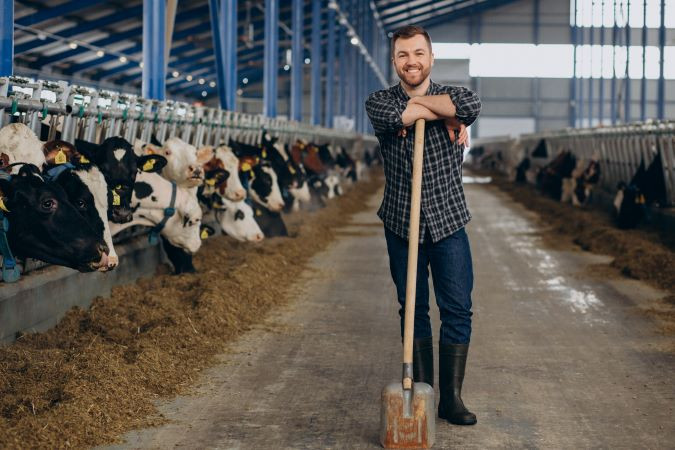 Coopatos aumenta produção de leite com Projeto Silagem